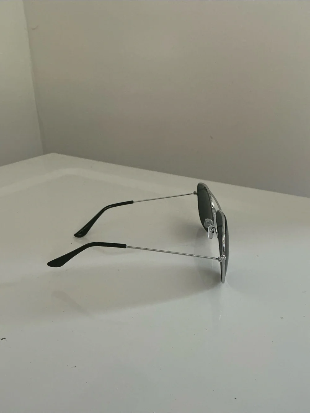 Classic Men’s Aviator Sunglasses - Black Lenses, Silver Frame